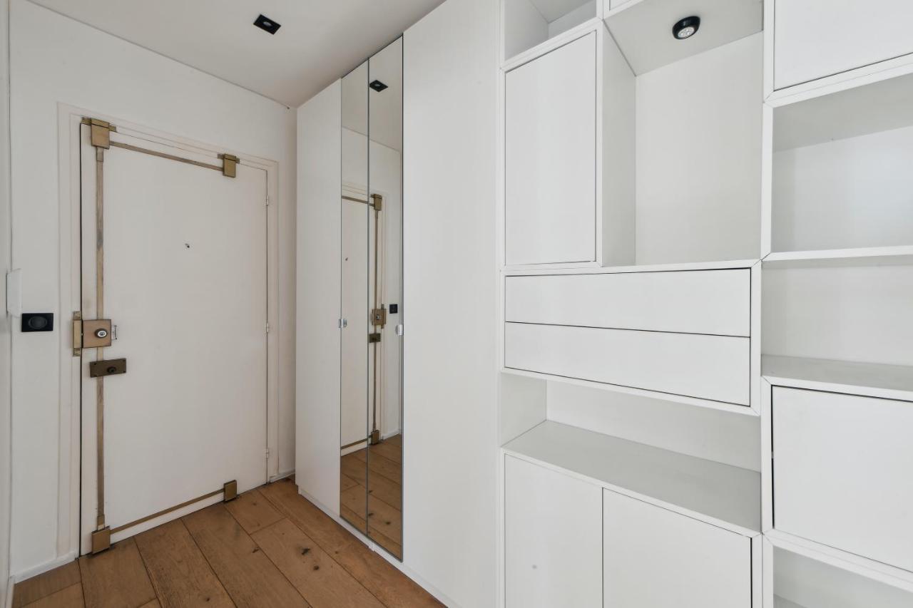 Bright With Balcony For 5 In By Weekome Appartement Parijs